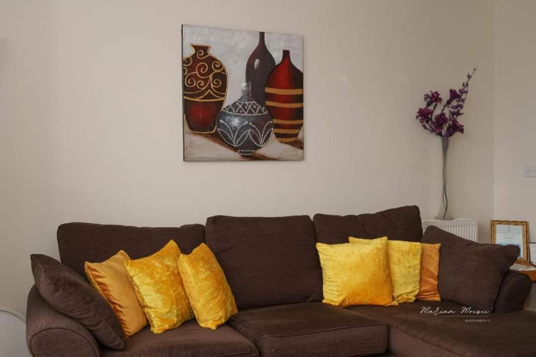 Lovely 1 Bedroom Apartment プリマス エクステリア 写真