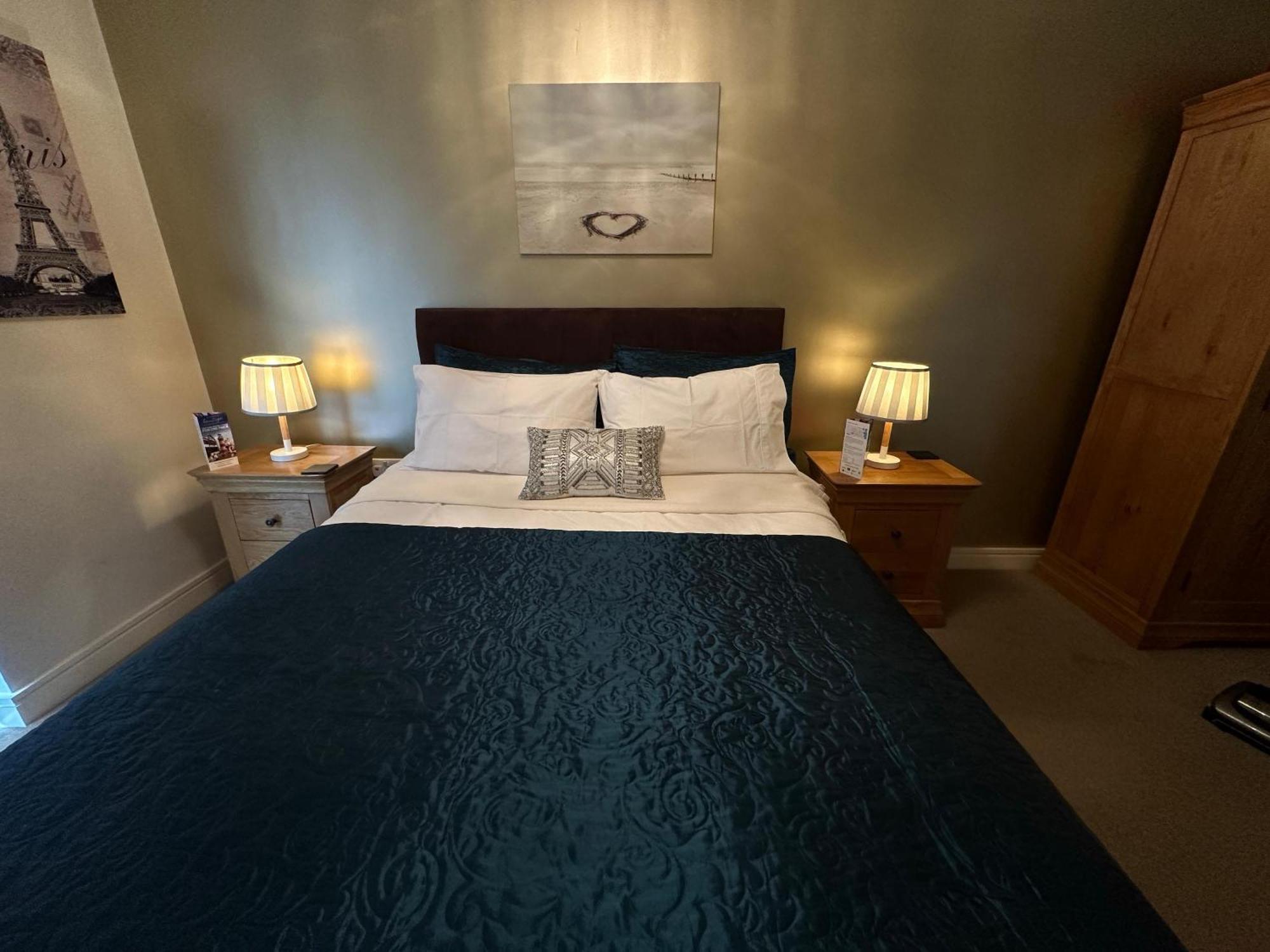 Lovely 1 Bedroom Apartment プリマス エクステリア 写真