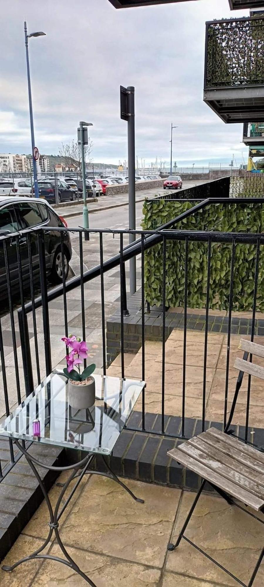 Lovely 1 Bedroom Apartment プリマス エクステリア 写真